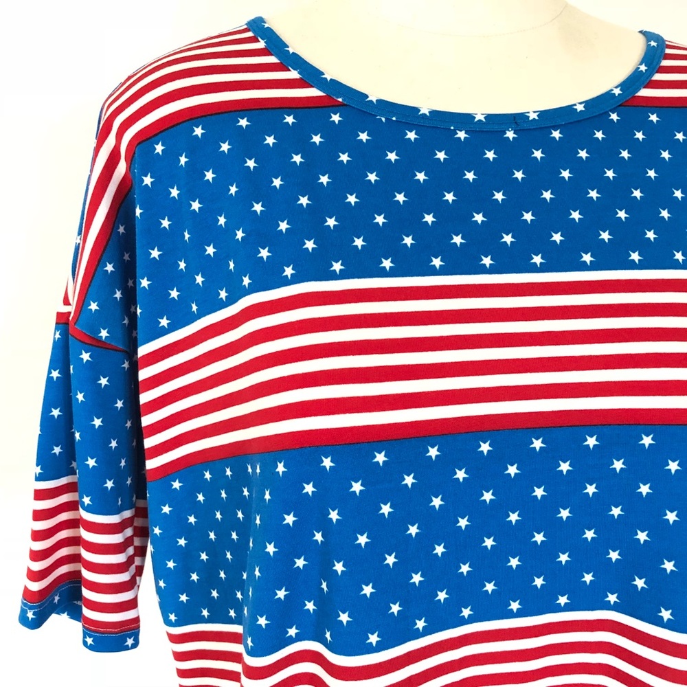 🇺🇸 LULAROE IRMA TUNIC AMERICAN FLAG AMERICANA